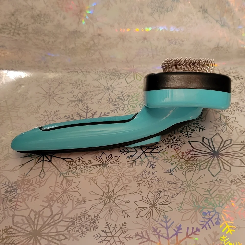 Self Cleaning Slicker Brush For Dogs & Cats. Brand New!